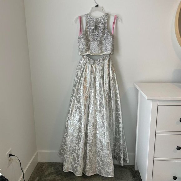 BLUSH PROM BY ALEXIA Prom Dress! - Picture 2 of 5